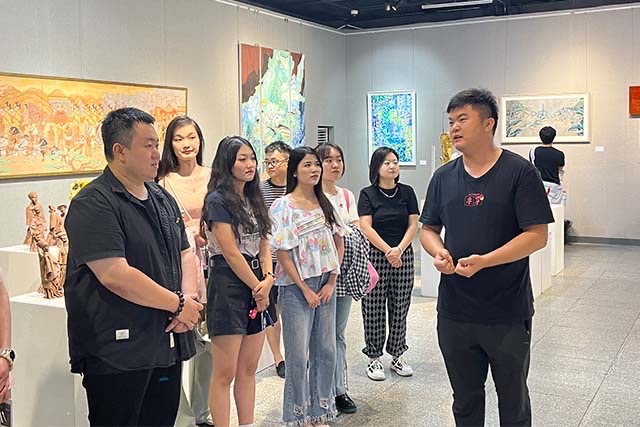 bw必威西汉姆联