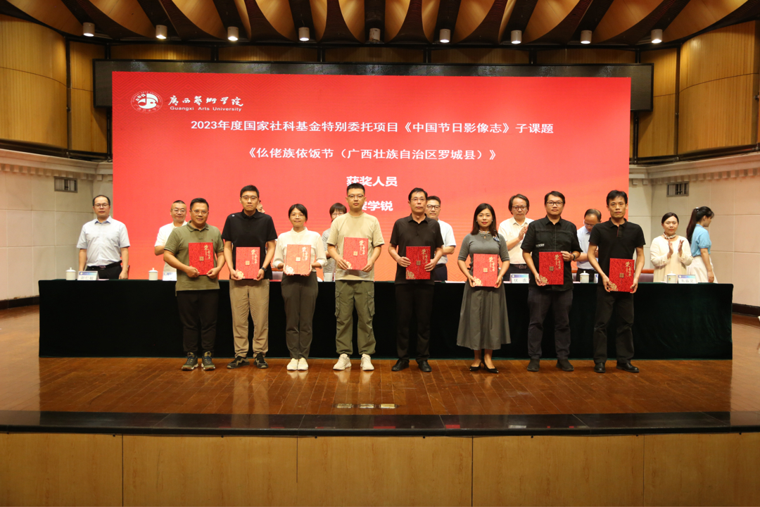 42e300ab8131414d8d9a27a8e842ef8d.jpg 42e300ab8131414d8d9a27a8e842ef8d.jpg